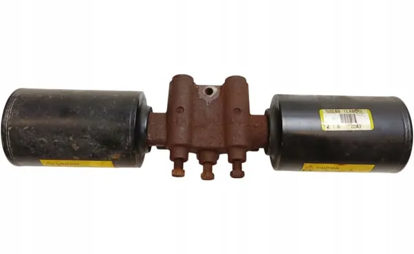 Infiniti QX80 luftfjädring reservoar OEM 52240-1LA0C image 2