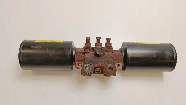 Infiniti QX80 luftfjädring reservoar OEM 52240-1LA0C image 5