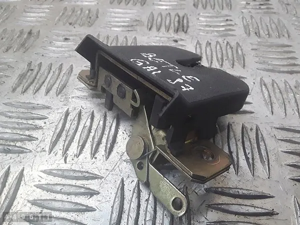 1998 VW Beetle Blokada 1c0827505c image 2