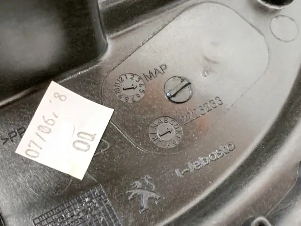 OEM 96781144PR Panoramakatonäyttö Peugeot 2008:lle image 3