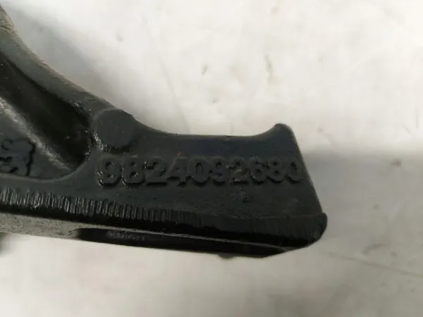 Peugeot 408 GT P54 Halvaxelfäste OEM 9824092680 image 4