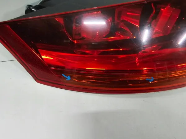 Luz Trasera Izquierda Audi TT 8J 8J0945095C image 5
