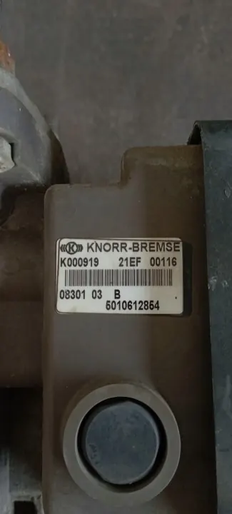 Knorr-Bremse K000919 Válvula de controlo para reboque image 4