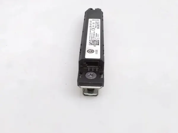 VW Antennivahvistin OEM 5H6035577B Golf VIII:lle image 3