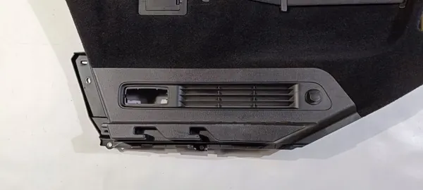 Tapis coffre gauche Maserati Levante OEM 06701459250 image 4