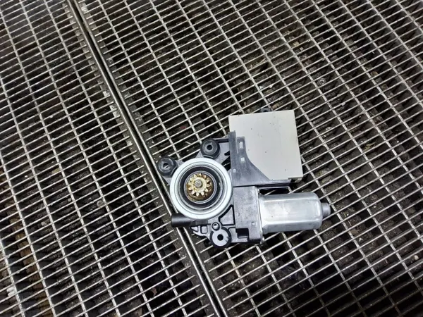 Motor de ventana delantera derecha Ford Kuga I OEM 7M5T14B533CF image 3
