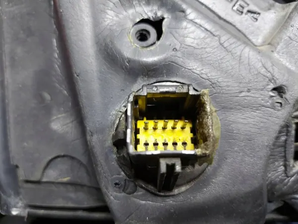 Vasen Peili 5-Pinni OEM 148831KASACJA Renault Megane II image 5