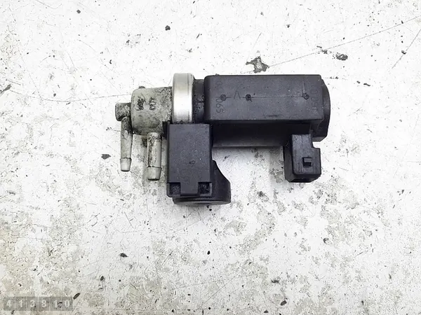 2004 Renault Espace Válvula de vácuo 2200dci 82002704 image 2