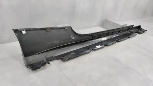 Vasen kynnyssuoja OEM A2056980500 Mercedes C205 Cabrio image 6