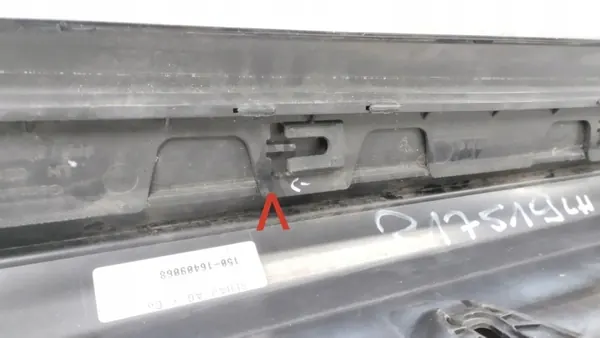 Vasen kynnyssuoja OEM A2056980500 Mercedes C205 Cabrio image 8