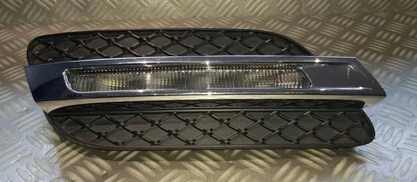 MERCEDES ML W166 Voorbumperrooster Links LED OEM image 2
