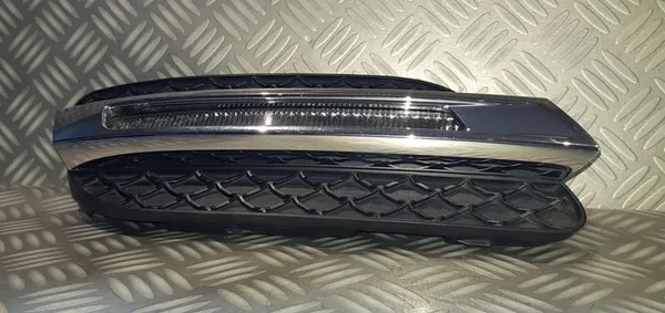 MERCEDES ML W166 Voorbumperrooster Links LED OEM image 9