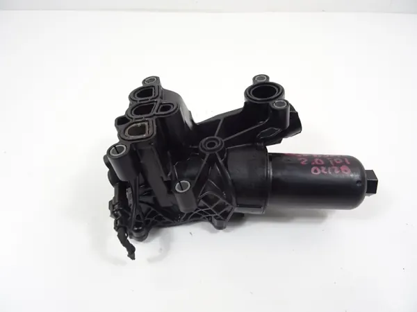 Oljefilterhus Audi Q3 OEM 05L115389AD 2018-2025 image 2