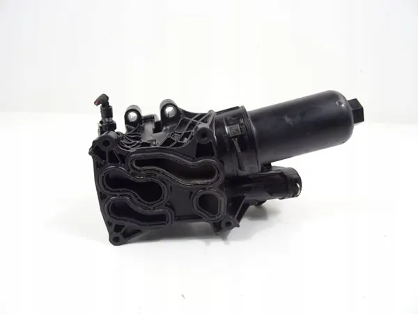 Oljefilterhus Audi Q3 OEM 05L115389AD 2018-2025 image 4