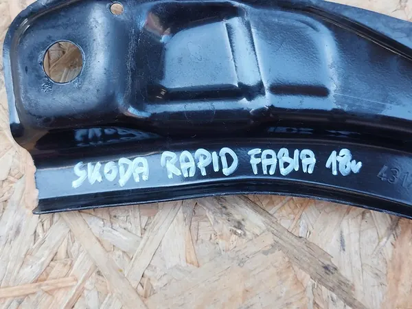 Support de phare droit Skoda Fabia Rapid OEM 5JA805932A image 6