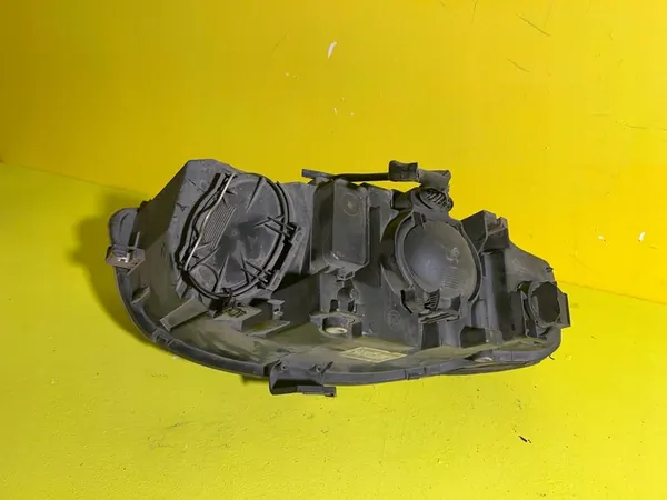 AUDI A4 Faro Izquierdo 8E0941003BL image 2