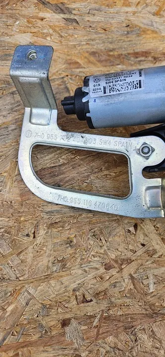 VW T5 T6 Heckwischermotor links image 4