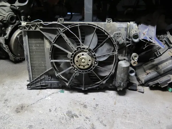 Jäähdyttimen Tuulettaja Megane I 1.9 DTI image 8