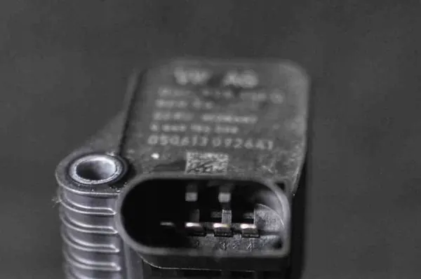 Conjunto de bobinas de ignição VW Jetta MK6 04C905110D0040102008 image 4