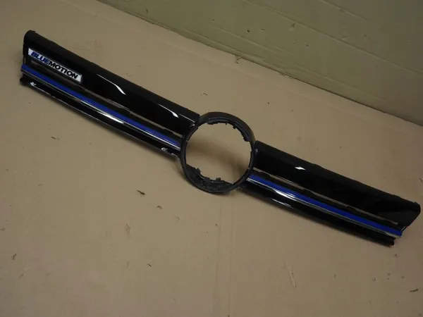 VW Golf VII frontgrill OEM 5G0853655N Bluemotion image 2