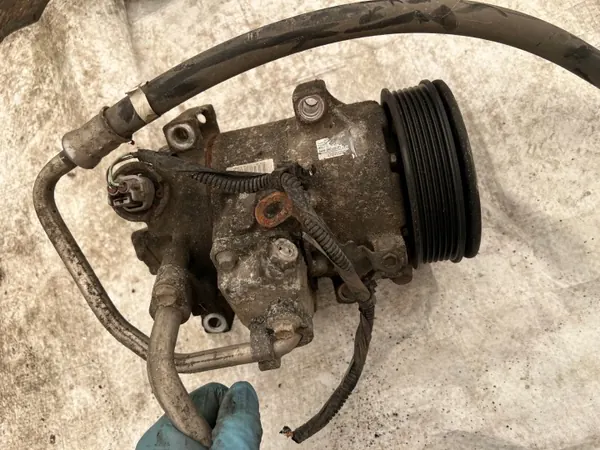 Toyota Auris I Klimakompressor OEM 447260-1494 image 2
