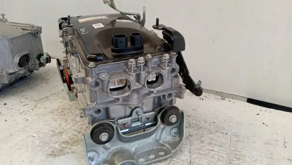 Toyota C-HR Wechselrichter G9200-76060 - Gebrauchtes OEM-Teil image 4