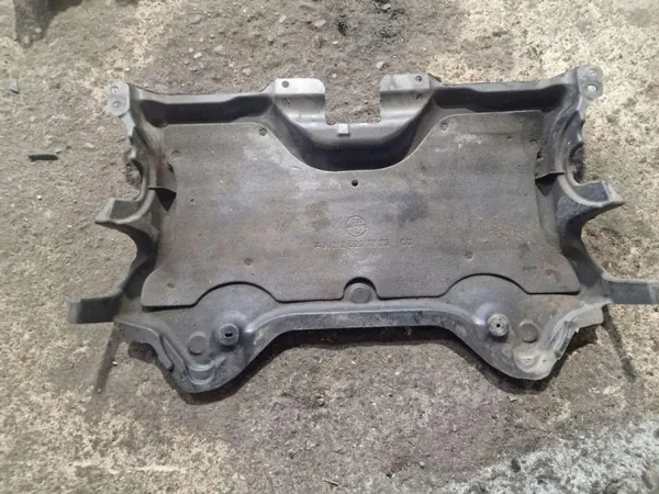 Moottorikansi OEM 2125201323 Mercedes-Benz E W211 image 2