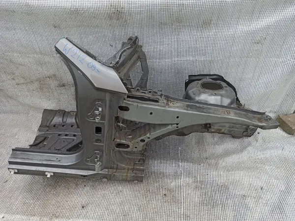 Mercedes W212 E-Klasse rechte Seitenteil OEM image 2