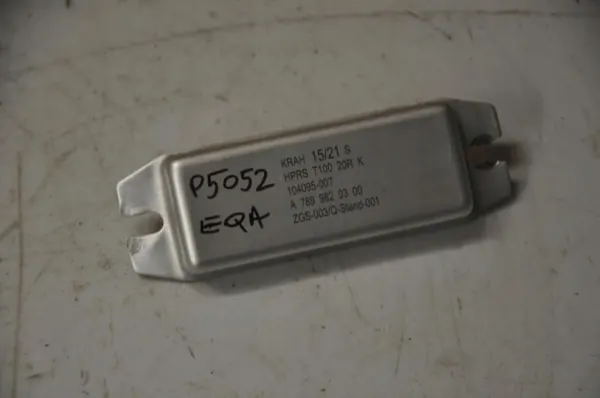 Relé Mercedes-Benz OEM A7899820300 - Usado image 2