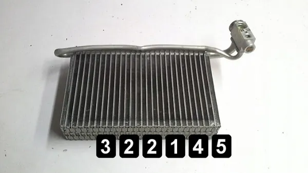 Matrice climatisation Mercedes Actros OEM AM-322145 image 2
