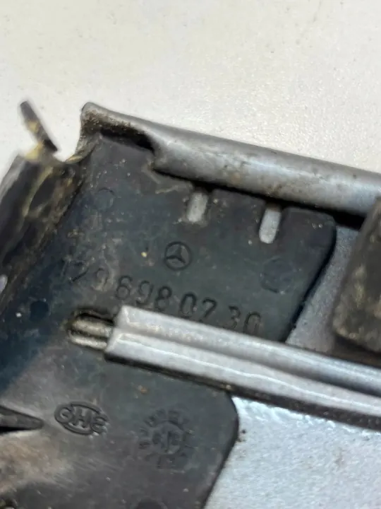 Linke Frontscheiben-Säulenverkleidung OEM A1296982330 image 7