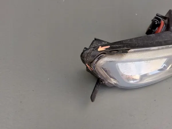 VOLKSWAGEN PASSAT (B8) 2014- FAROL ANTI NEBLINA ESQUERDO 3G0941661L image 5