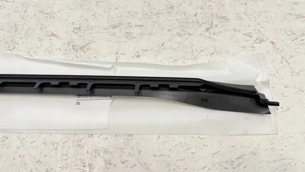 Frontscheibenleiste rechts OEM 7933088 BMW 4 i4 image 5