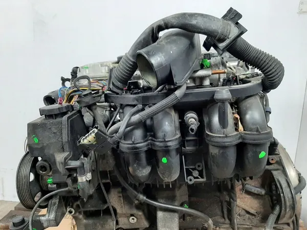 MERCEDES CL203 C180 Moottori 111951 95KW 129KM image 8