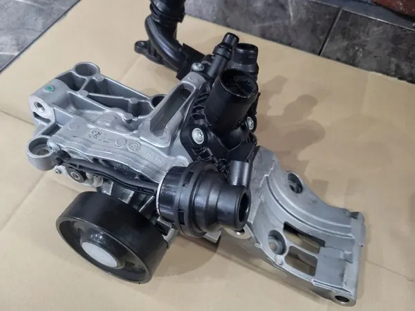 BMW X2 F39 2019 Vattenpump 2.0 Diesel image 4