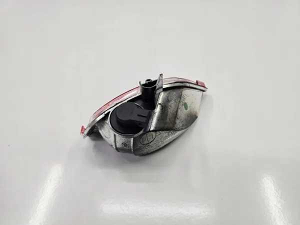 Bakre dimljus vänster OEM 265856833R Renault Captur image 3
