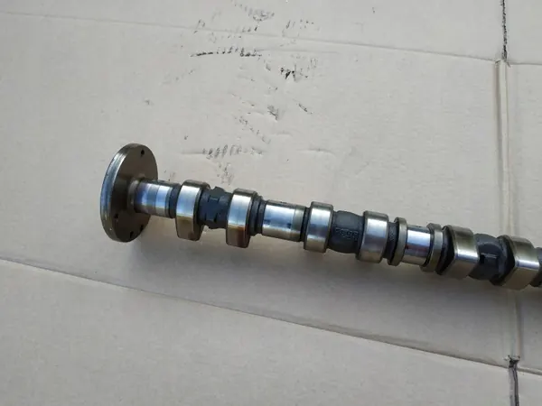 Arbre à cames échappement OEM R1111701 Mercedes Classe C image 4