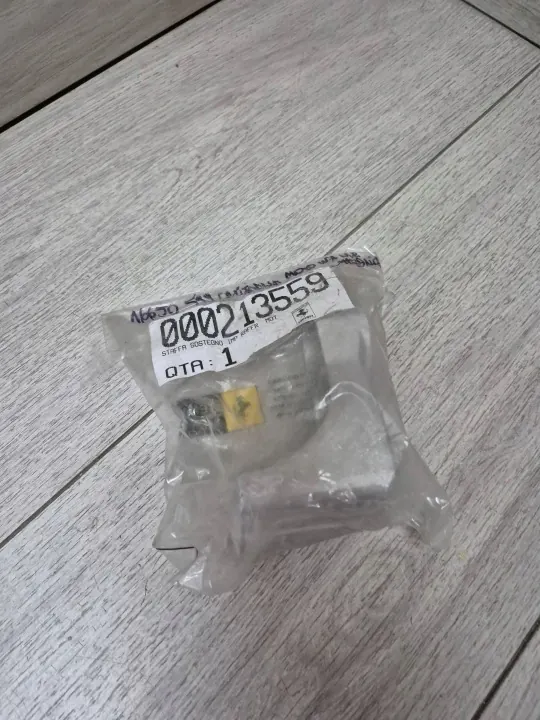 Support Radiateur Ferrari California OEM 213559 image 2