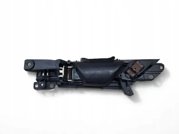 Manilla interior puerta trasera Audi A8 D4 OEM 4H0839020 image 3