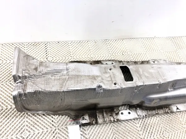 Protector térmico de túnel OEM LORK-2362-143836 para VW Arteon image 3