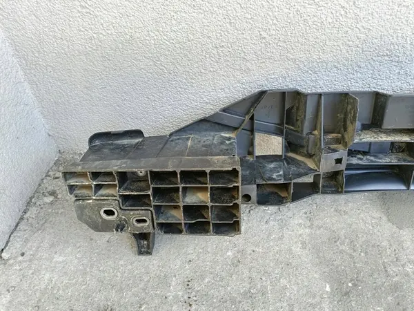 Renault Twingo II Takapuskuri Iskunvaimennin OEM 8200637077 image 4