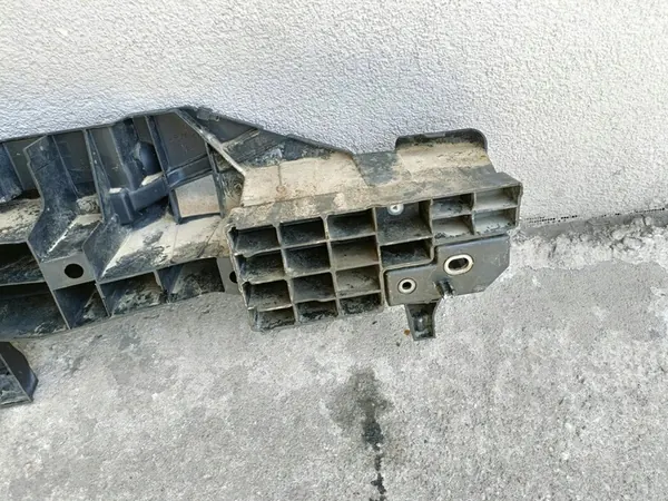 Renault Twingo II Takapuskuri Iskunvaimennin OEM 8200637077 image 6