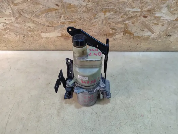 Pompe de direction Volvo OEM 30741955 pour S40 II/V50 image 2