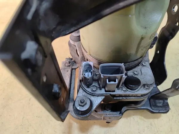 Pompe de direction Volvo OEM 30741955 pour S40 II/V50 image 6