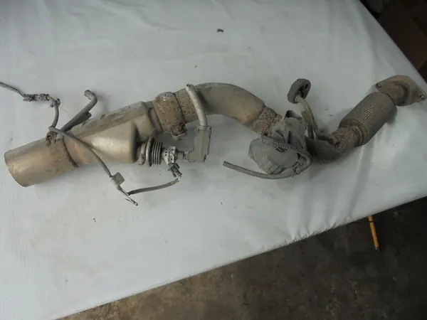 Uitlaatklep OEM 147B08010R Mercedes Vito W447 image 2