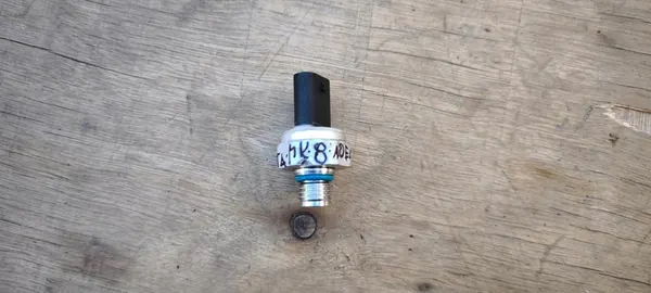 Sensor de presión de aceite Ford Fiesta MK8 1.0 EcoBoost image 2