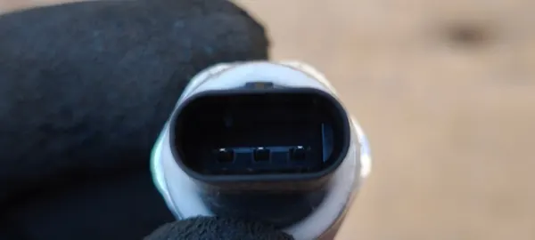 Sensor de presión de aceite Ford Fiesta MK8 1.0 EcoBoost image 4