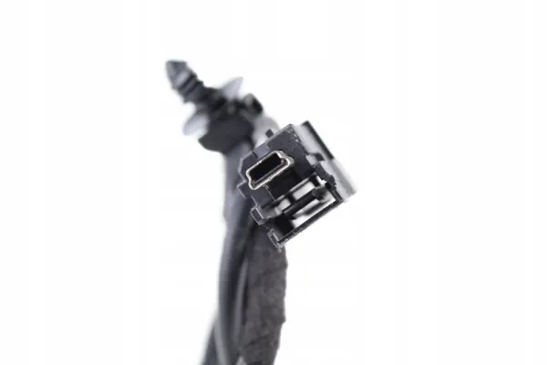 OEM GC3T-14F014-AB USB-pistorasia Kortinlukija Ford Mondeo image 5