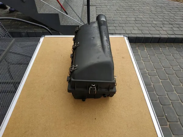 Ilmansuodattimen kotelo Mercedes 124 W124 2.5 DIESEL image 2