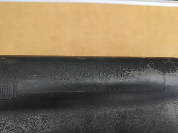 Ilmansuodattimen kotelo Mercedes 124 W124 2.5 DIESEL image 5